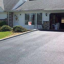 residential sealcoating driveway